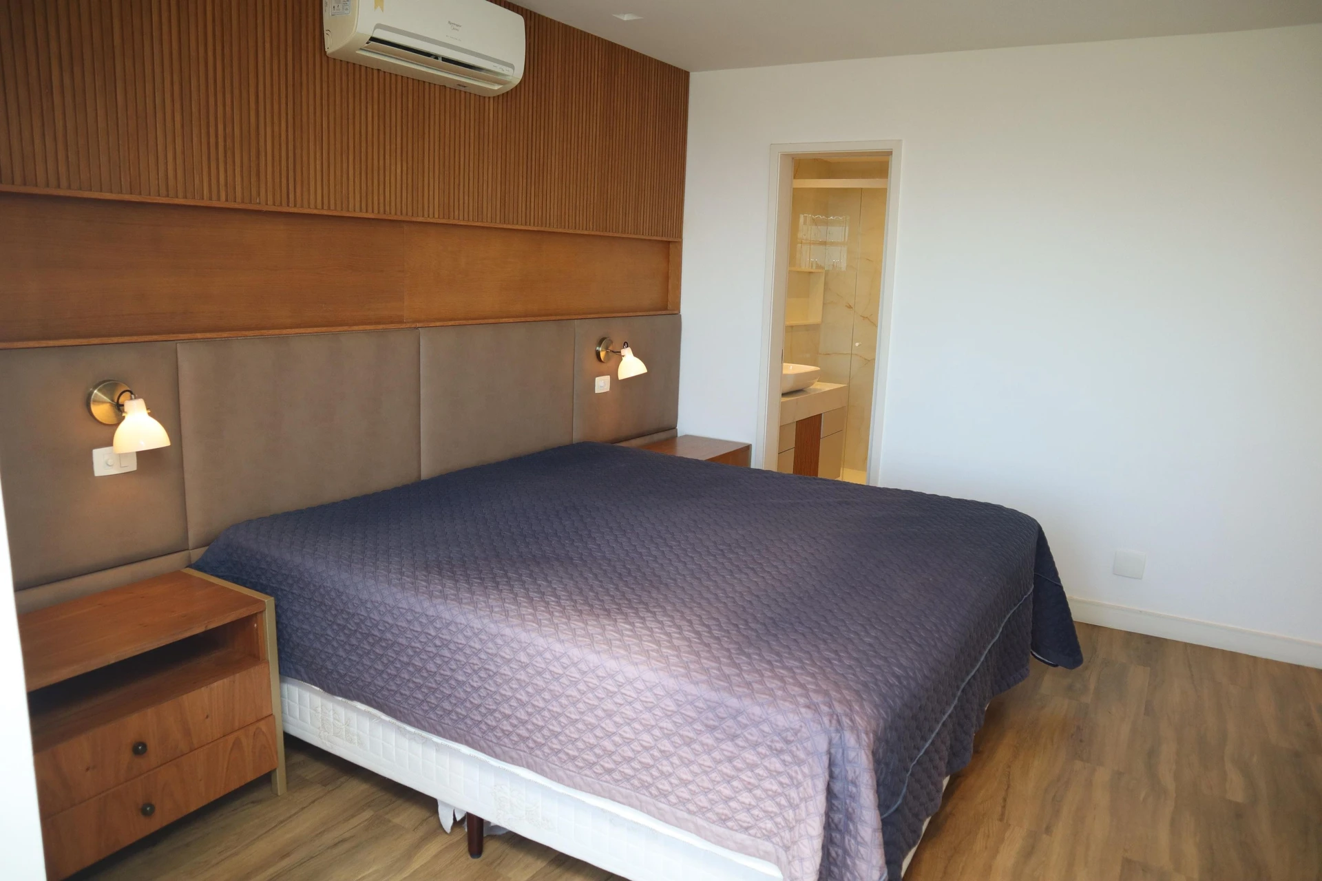 Apartamento mobiliado com 3 quartos e varanda — photo 3