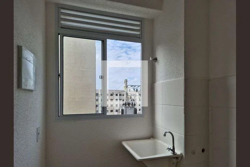 2-bedroom apartment in a building with a gym — photo 26