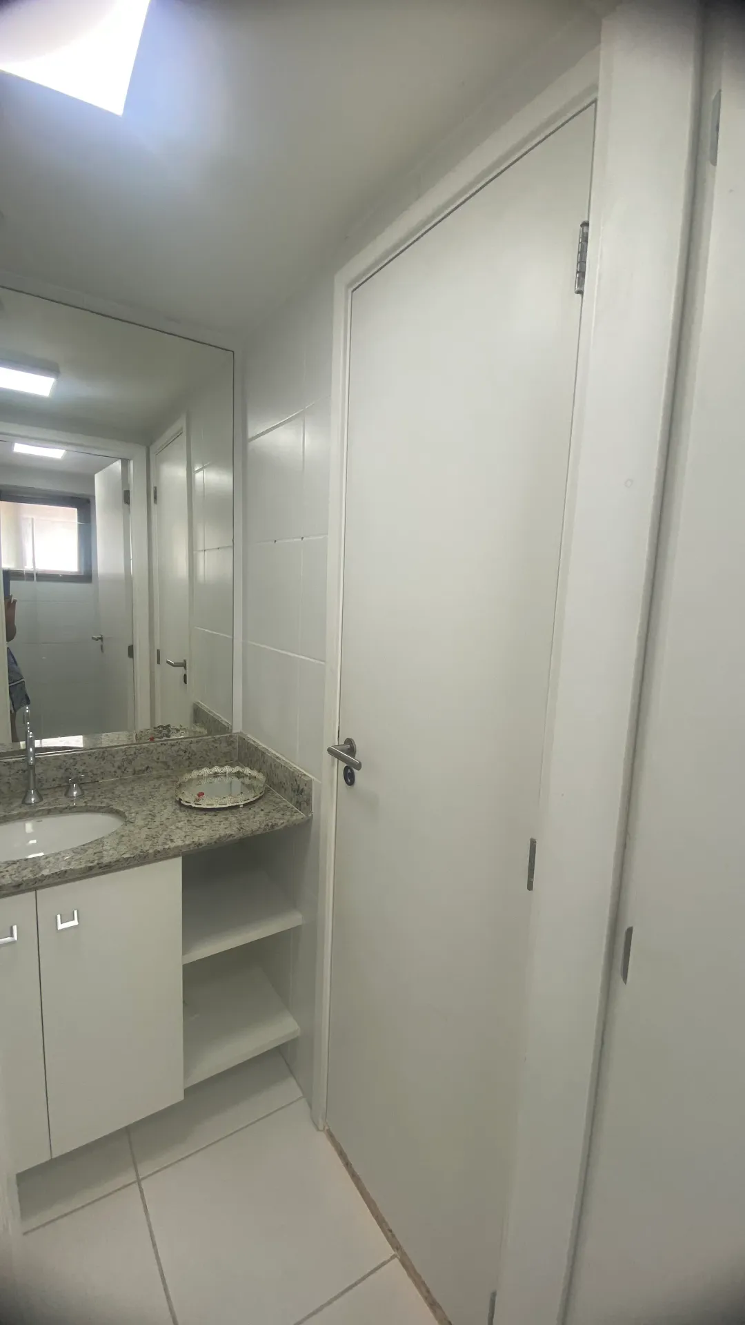 Mountain view in a 4-bedroom apartment, 142 m² — photo 20