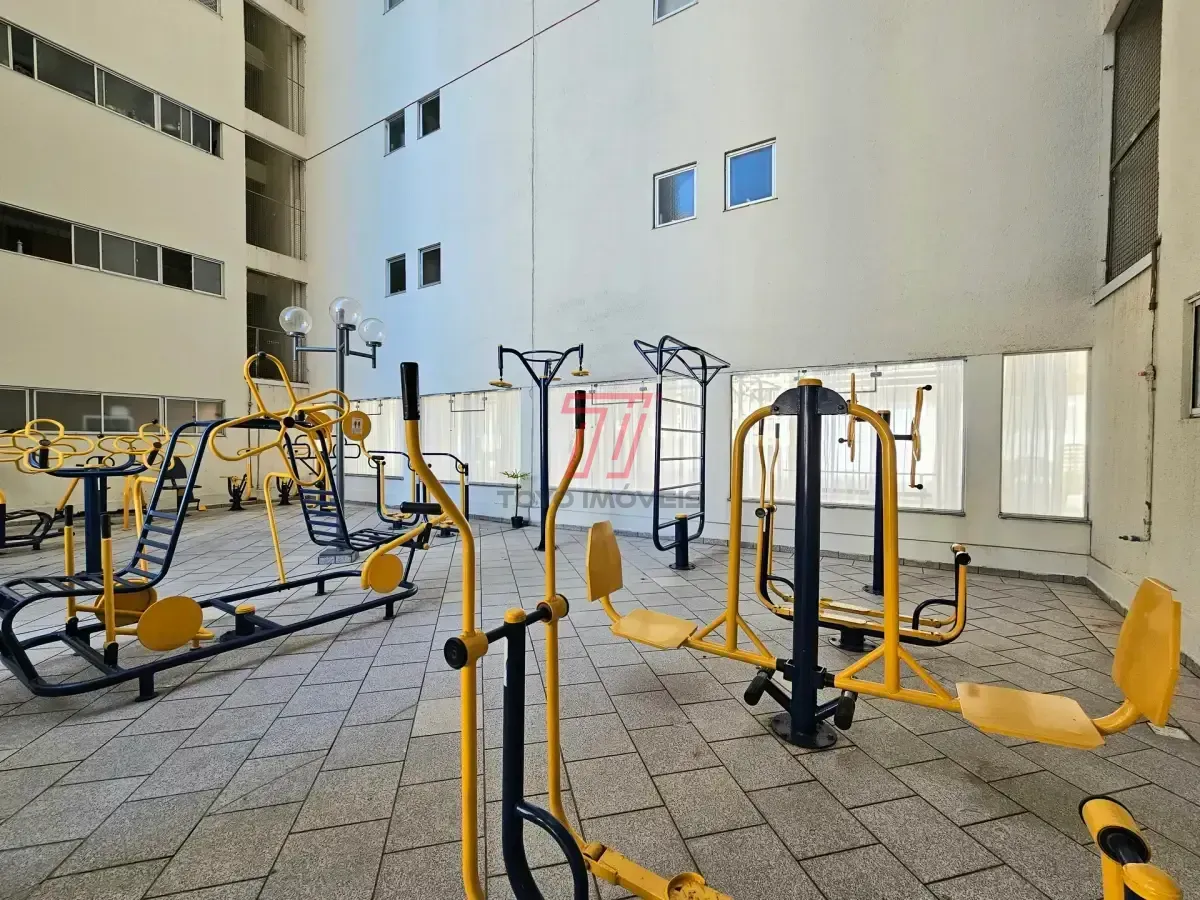 Rental apartment with 3 bedrooms and a balcony — photo 34