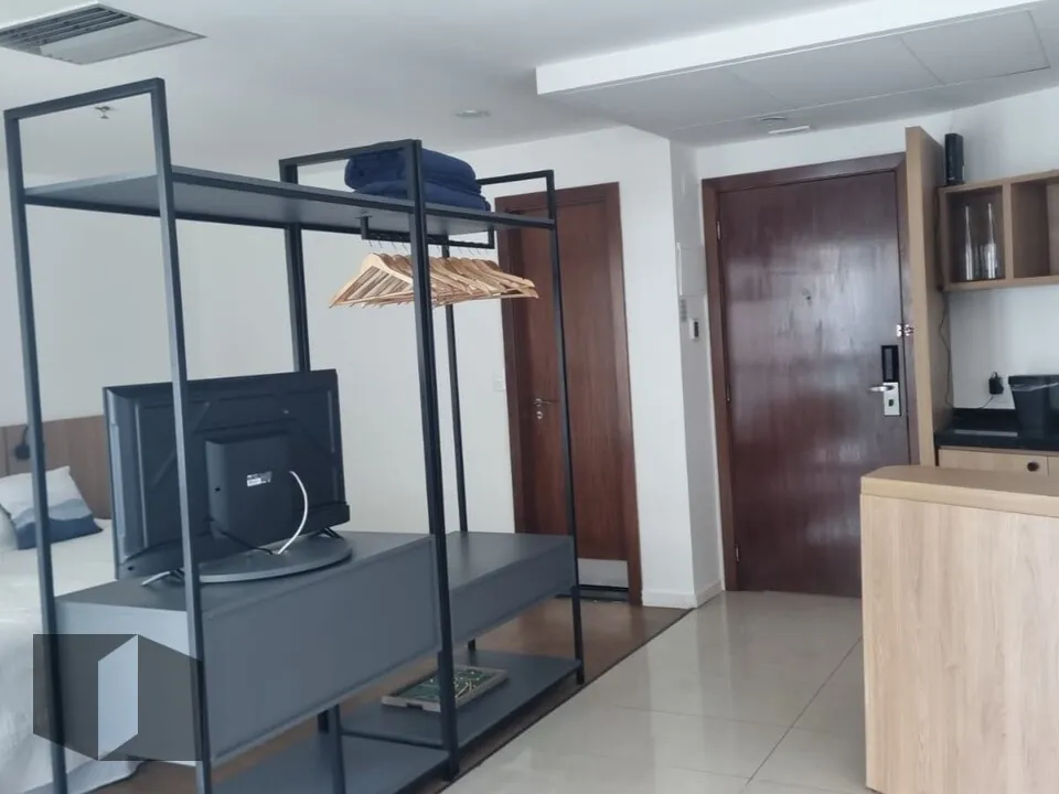 Apartamento de 1 quarto com varanda e cozinha compacta — photo 15