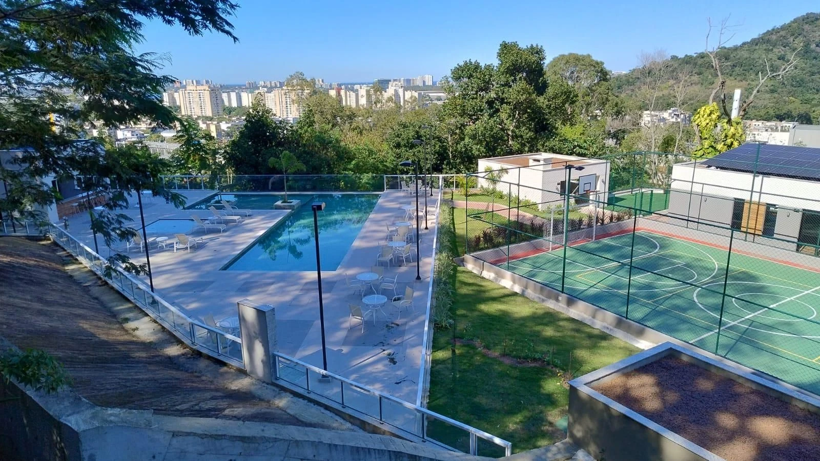 2-bedroom apartment with 1 bathroom and no parking — photo 9