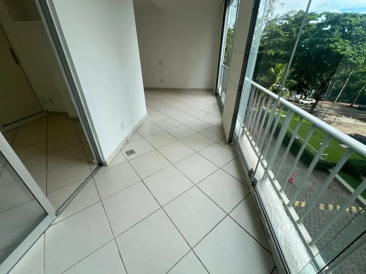 Unfurnished apartment with closed gas kitchen and 2 beds — photo 11