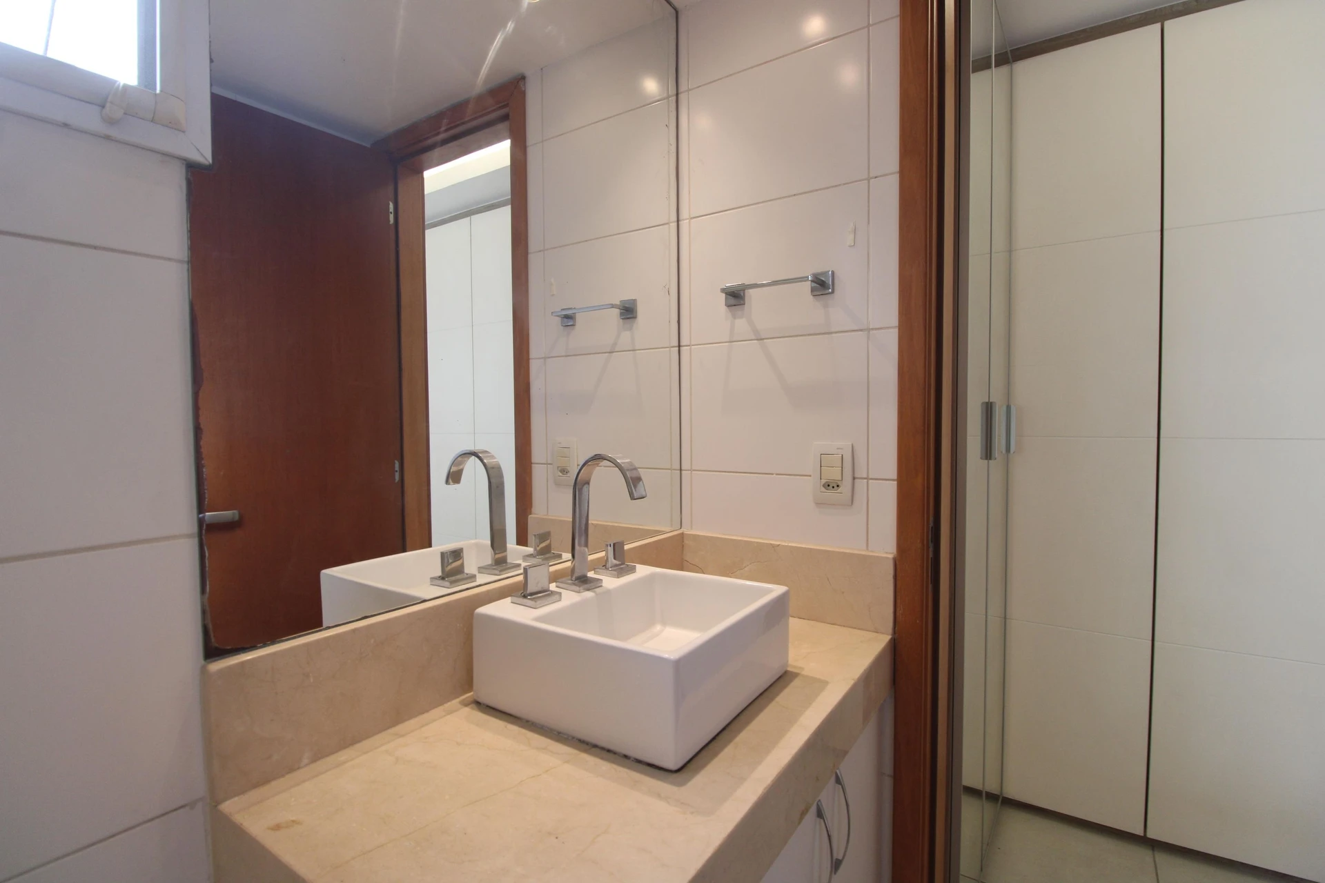 Apartment with 3 bedrooms and 2 bathrooms plus balcony — photo 30