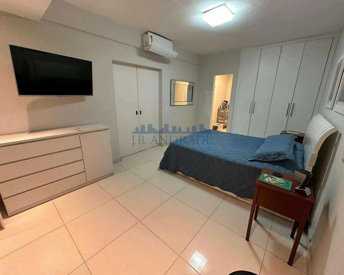 Duplex penthouse with 3 bedrooms and 355 m² — photo 19
