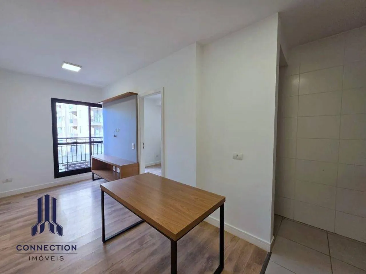 1-bedroom apartment with open-plan kitchen and 44 m² — photo 3