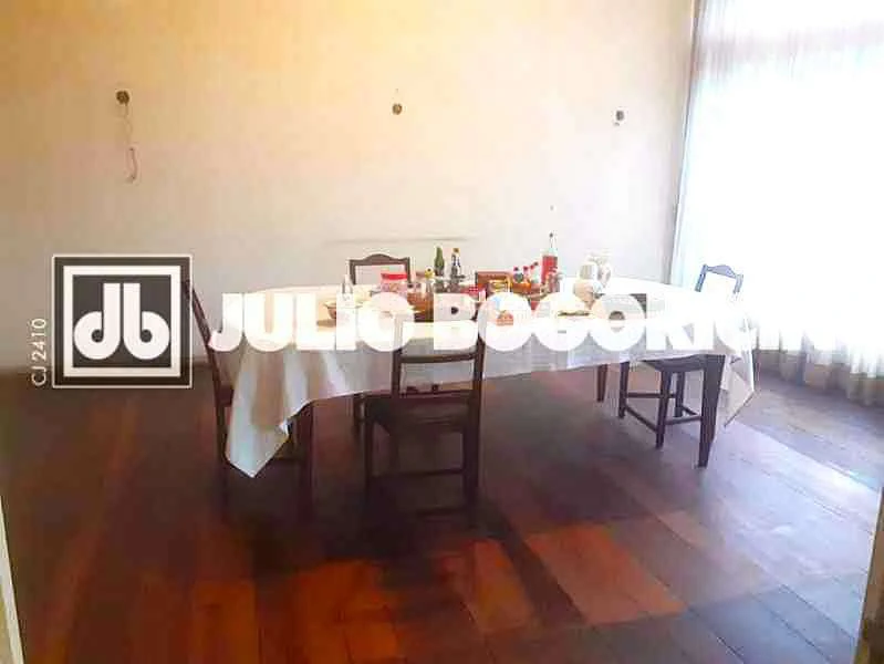 367 m² apartment with 4 bedrooms and closed gas kitchen — photo 10