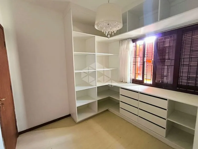 Дом на 3 спальни 180 м² с суитой и 2 парковочными местами — photo 16