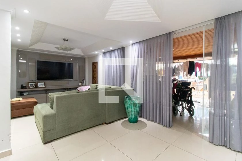 House with 3 bedrooms, 5 bathrooms and private garden — photo 11