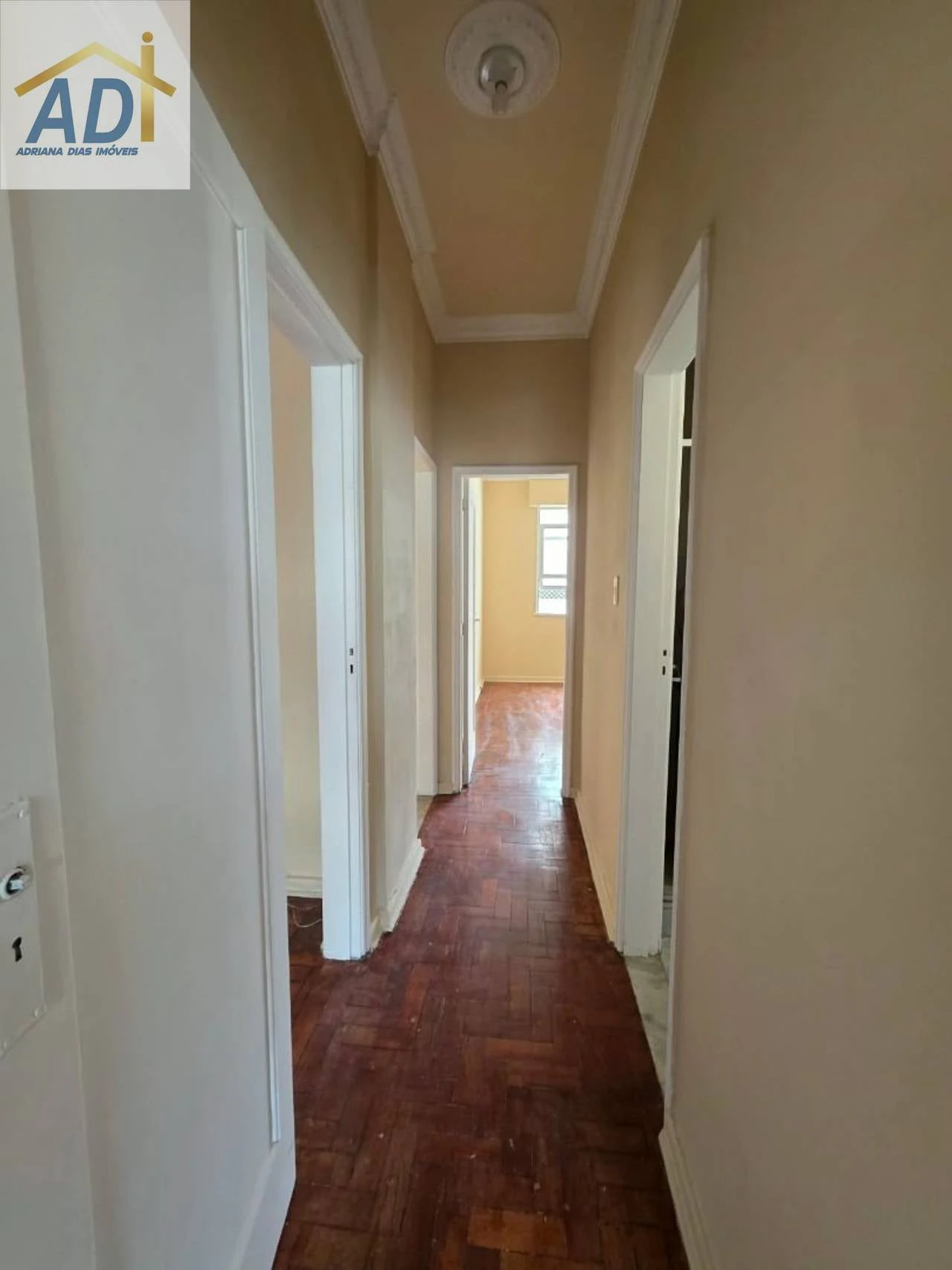 Apartamento de 2 quartos com cozinha fechada separada — photo 16