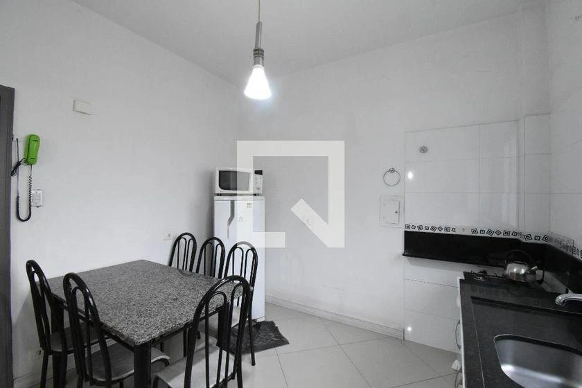 Apartment with wood floors, 2 bedrooms and 130 m² — photo 13