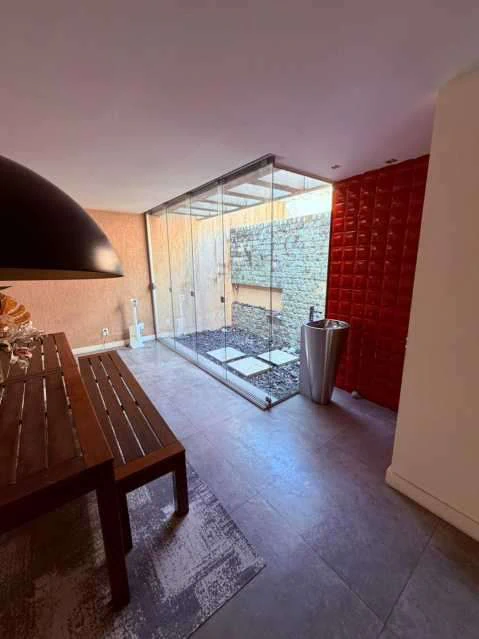 3 en-suite bedroom apartment with 191 m² and 5 parking — photo 19
