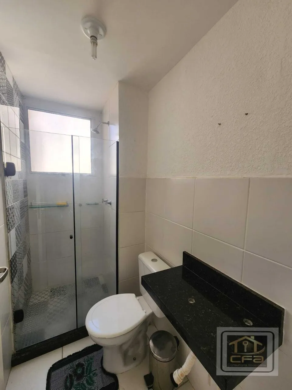 Apartamento de 2 quartos com banheiro e box de vidro — photo 5