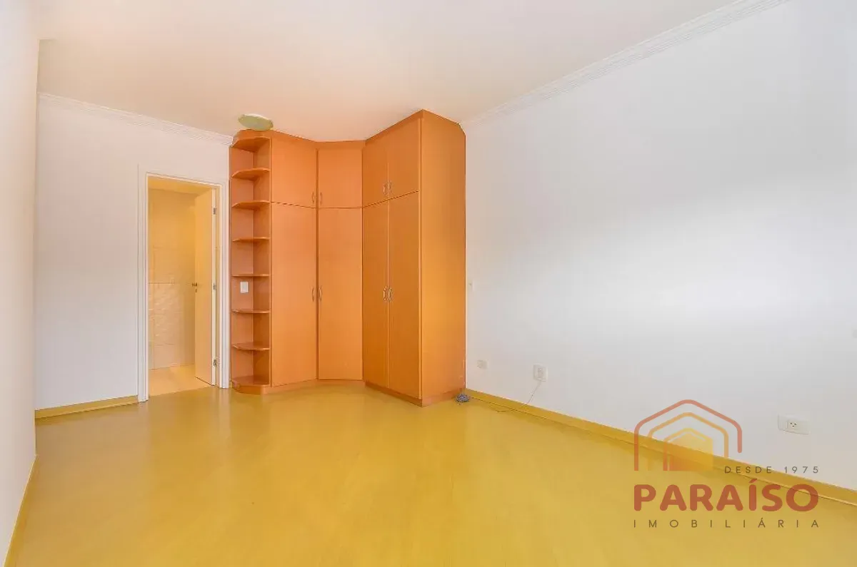 Apartment with 254.0 m², 4 bedrooms and 2 parking spots — photo 32