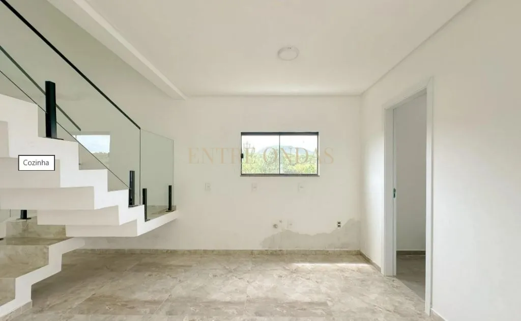 3-bedroom house with a mountain view in Florianópolis — photo 2