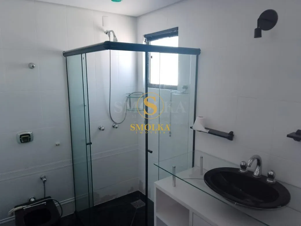 3-bedroom apartment with a water view in Florianópolis — photo 33