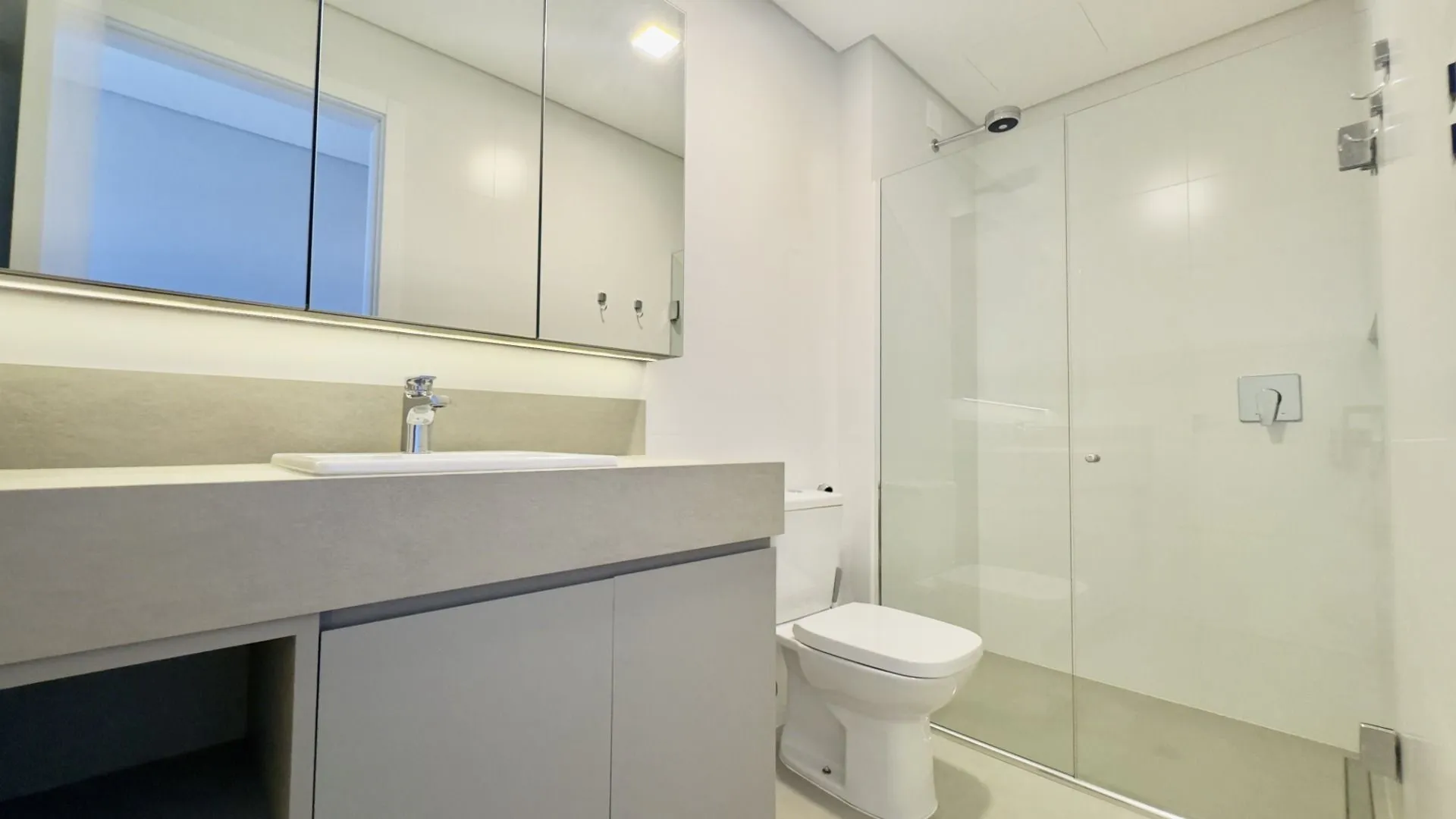 Water view in a 2-bedroom apartment, 110 m² — photo 20