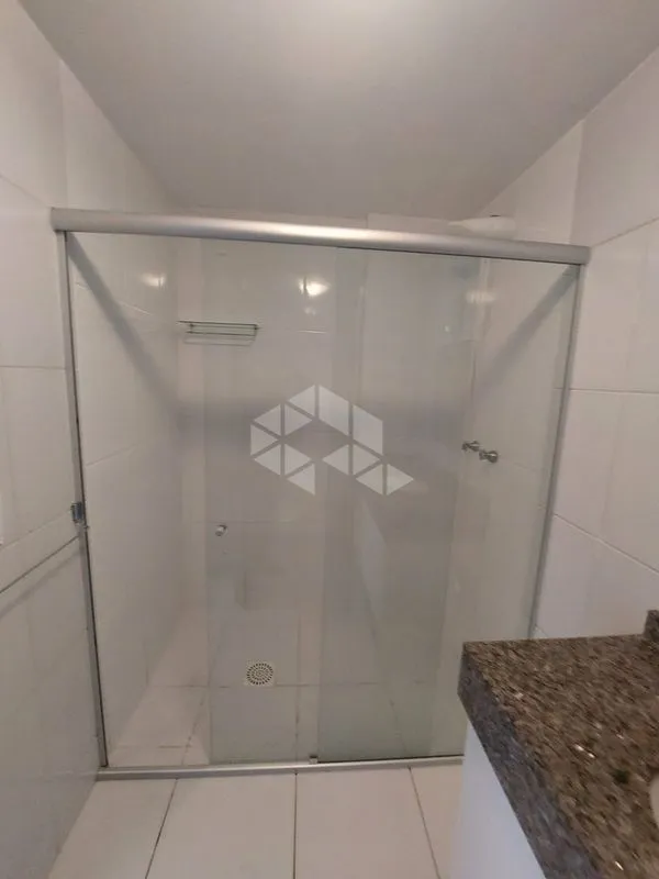 Apartamento de 3 quartos em condomínio com piscina — photo 14
