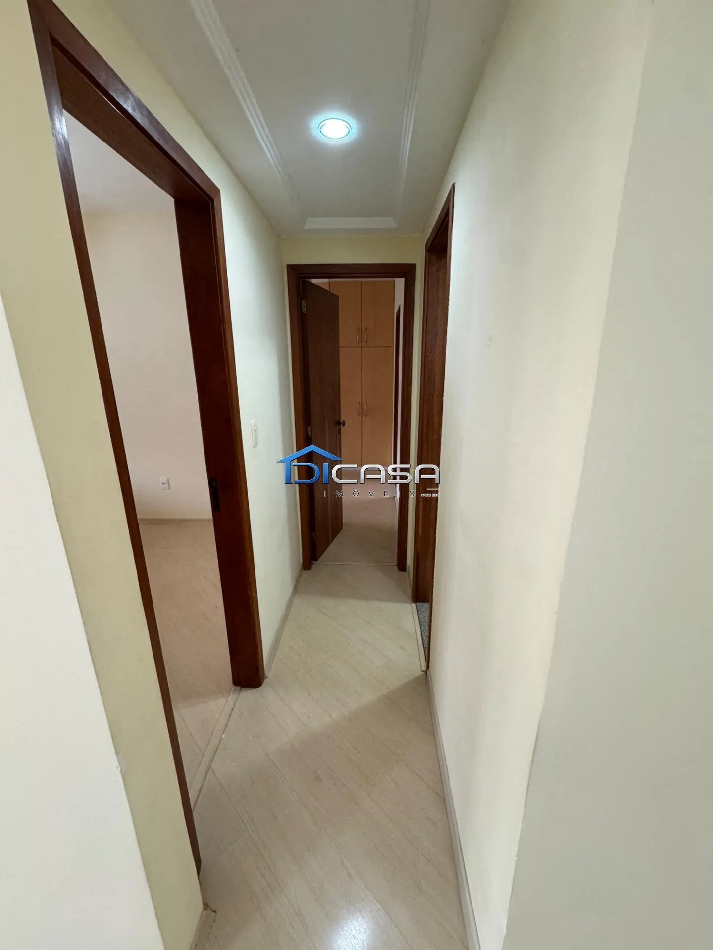2-bedroom apartment with a walk-in closet — photo 35