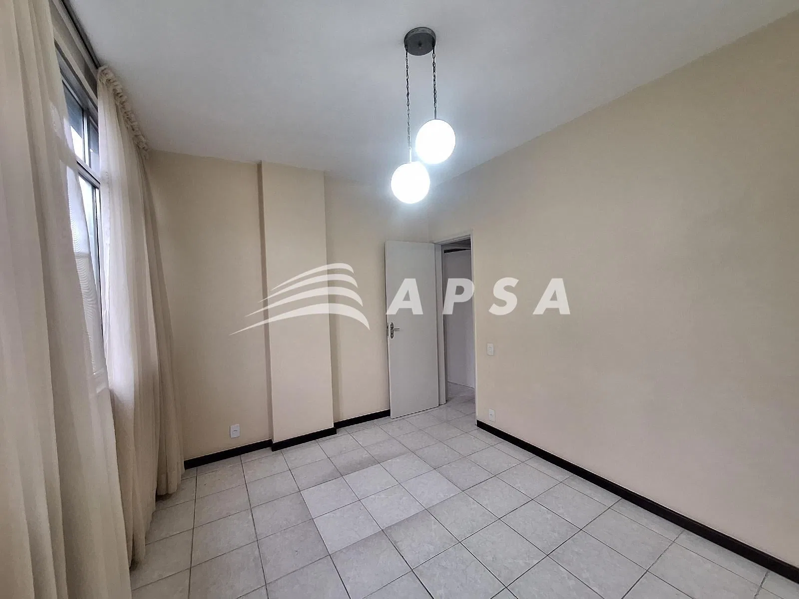 Mountain view in a 3-bedroom apartment, 100 m² — photo 22