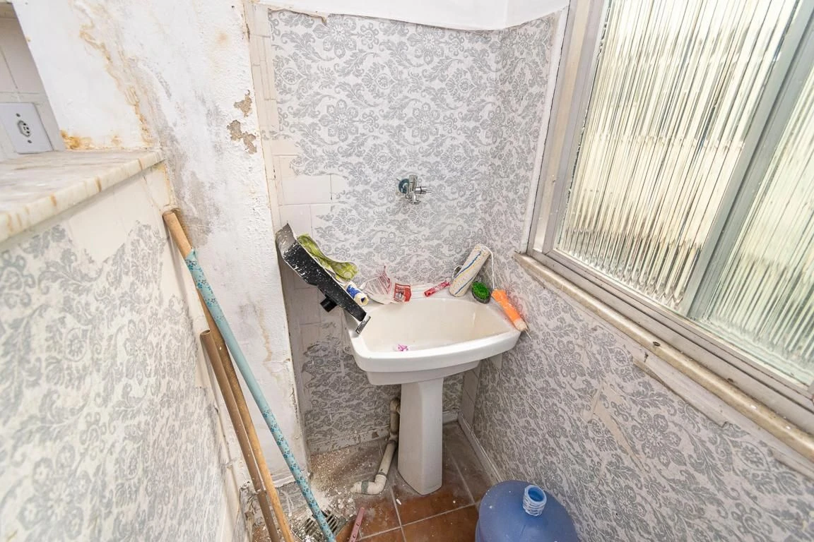 Apartamento sin amueblar con 1 dormitorio y zona de lavado — photo 24