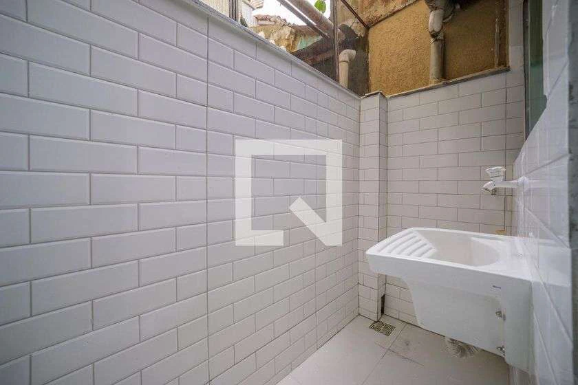 80 m² apartment with an open-plan kitchen and 2 bedrooms — photo 20