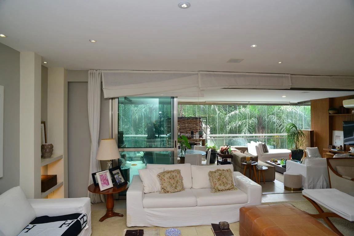 Furnished apartment with 4 en-suites and 5 bathrooms — photo 9