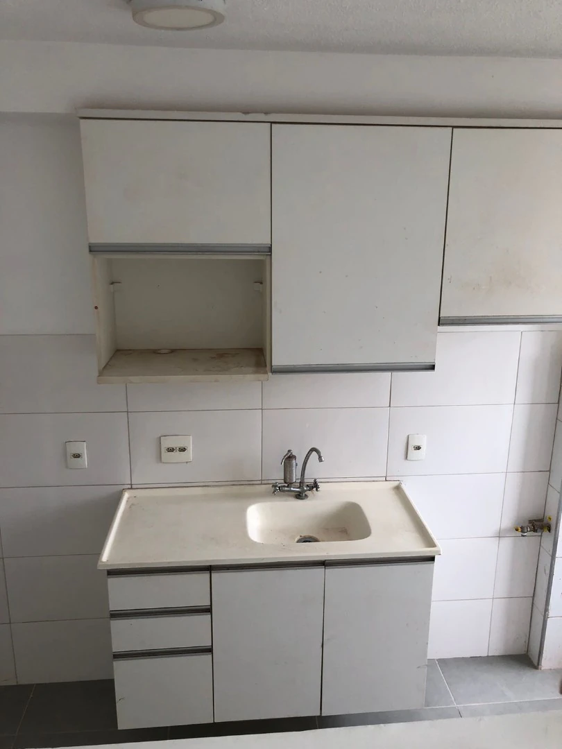 Unfurnished 57 m² apartment with 2 bedrooms and 1 bathroom — photo 2
