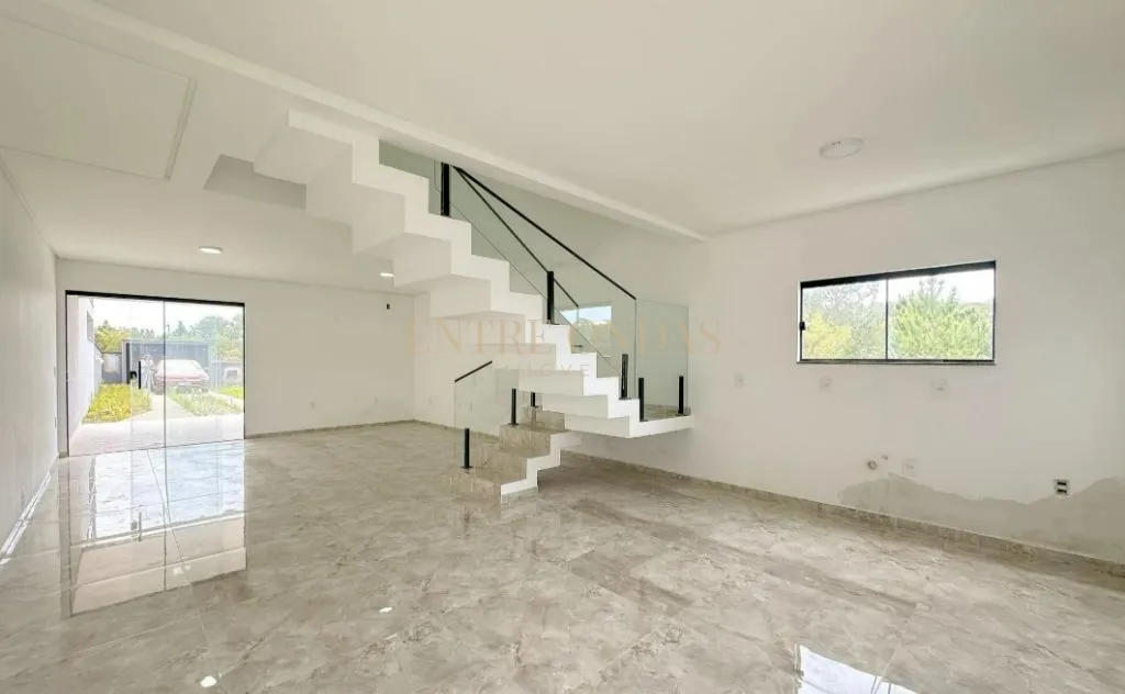3-bedroom house with a mountain view in Florianópolis — photo 24