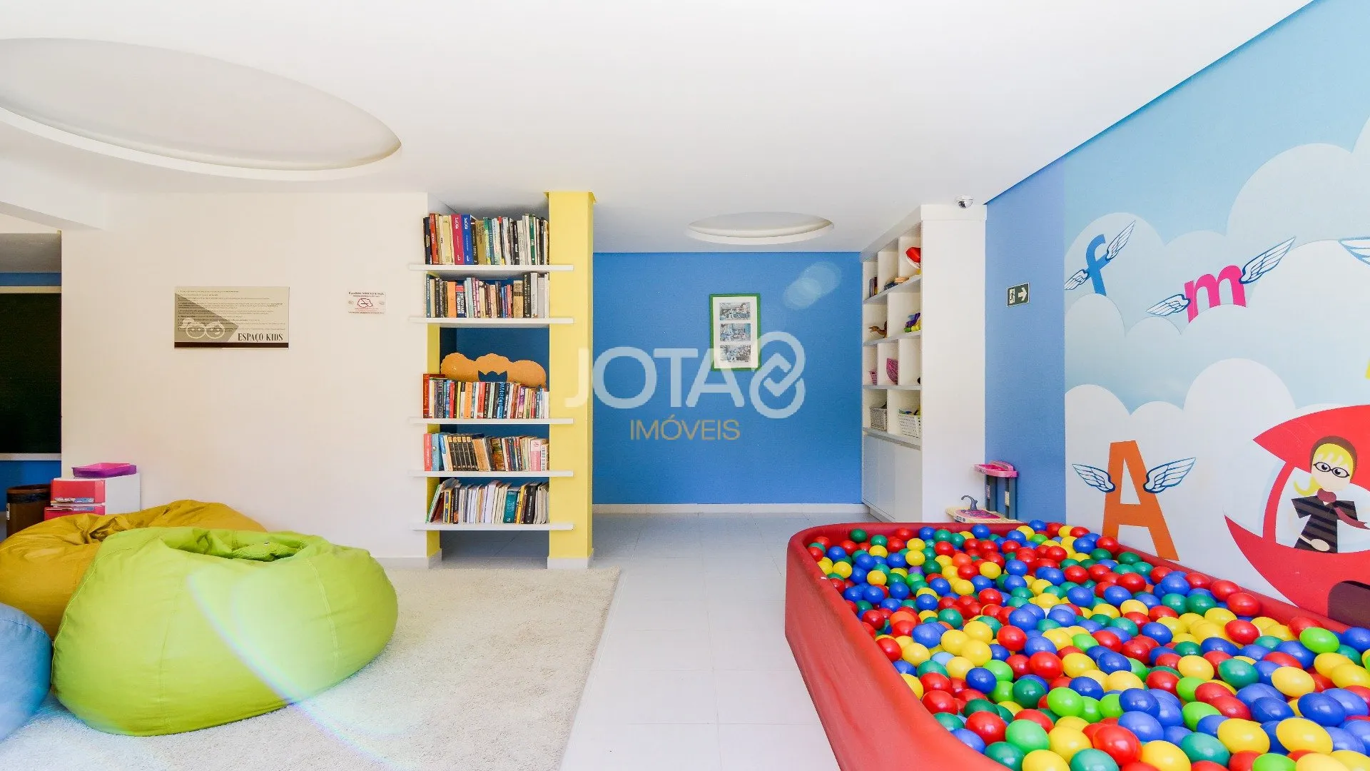 2-bedroom apartment with a washing machine in Curitiba — photo 20