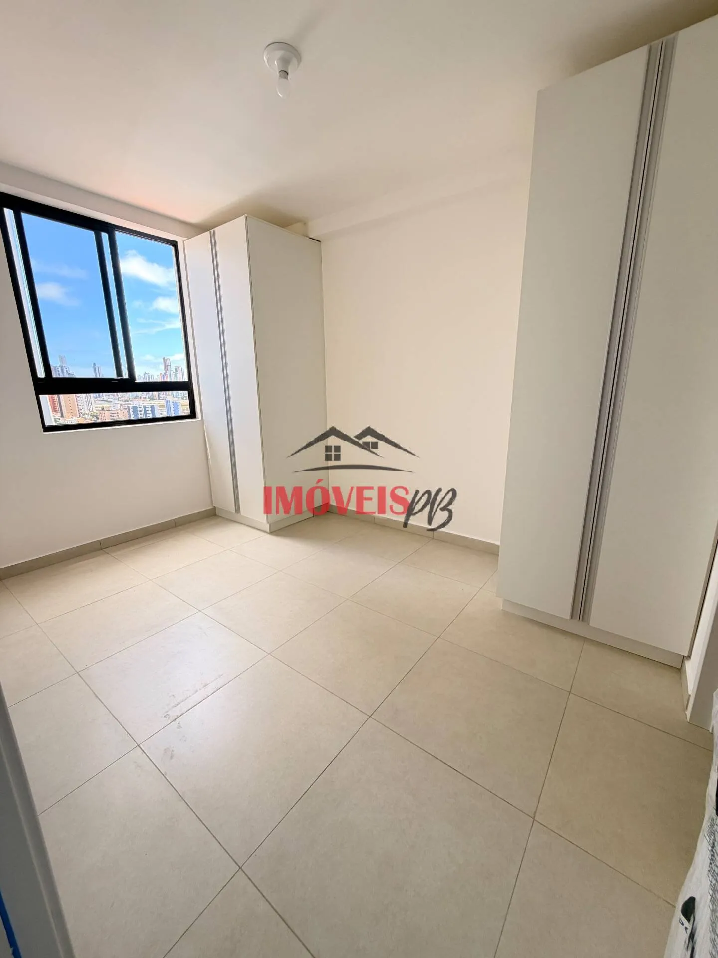 Apartamento de 3 quartos com suíte e varanda — photo 24
