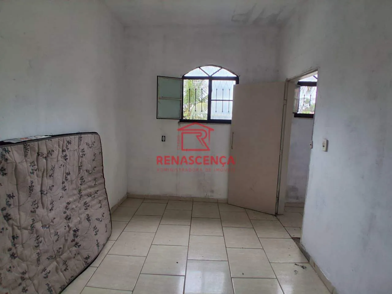 2-bedroom house with a washing machine — photo 8