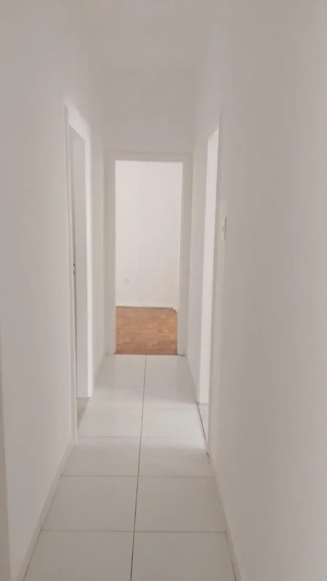 Apartment on the 3rd floor with wood or laminate floors — photo 8