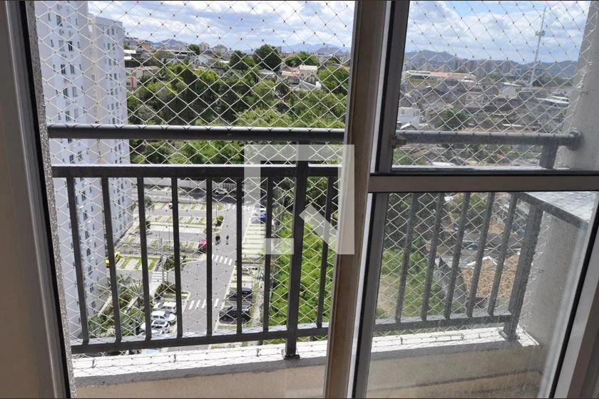 Glass-enclosed balcony in a 2-bedroom apartment, 47 m² — photo 11