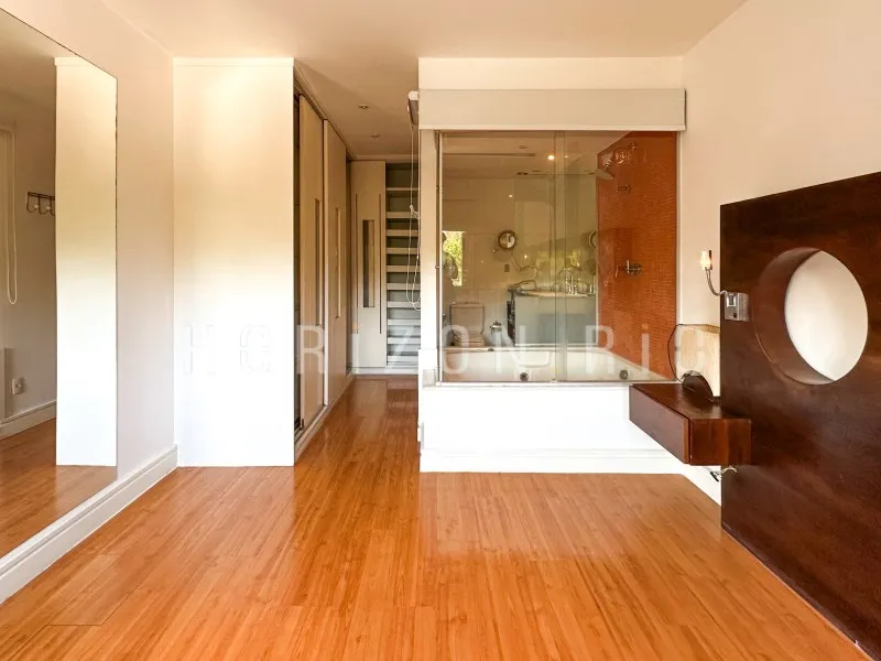 2-bedroom apartment in a building with a sauna — photo 4