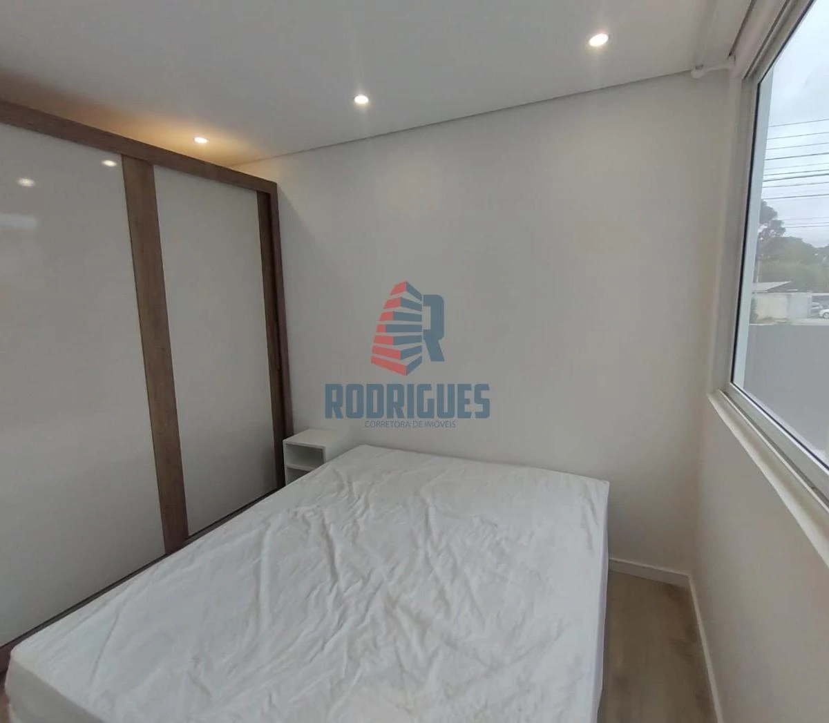 Furnished one-bedroom, 28 m² apartment in Curitiba — photo 10