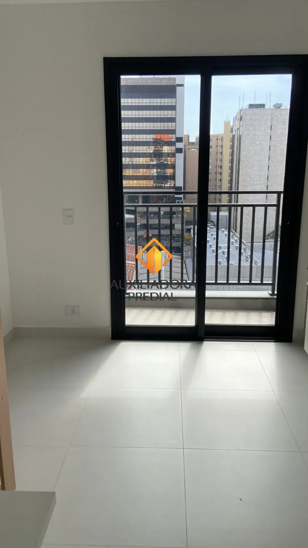 Apartamento mobiliado com 2 quartos e varanda fechada — photo 20