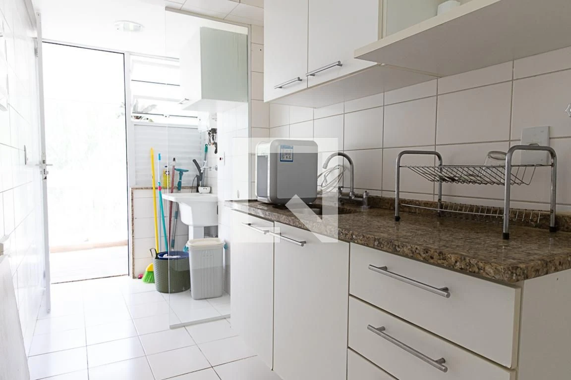 Apartment with 3 bedrooms, balcony and private BBQ — photo 17