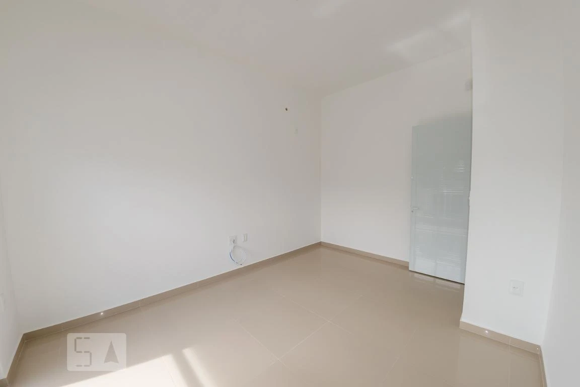Casa para alugar com 2 quartos e varanda — photo 8