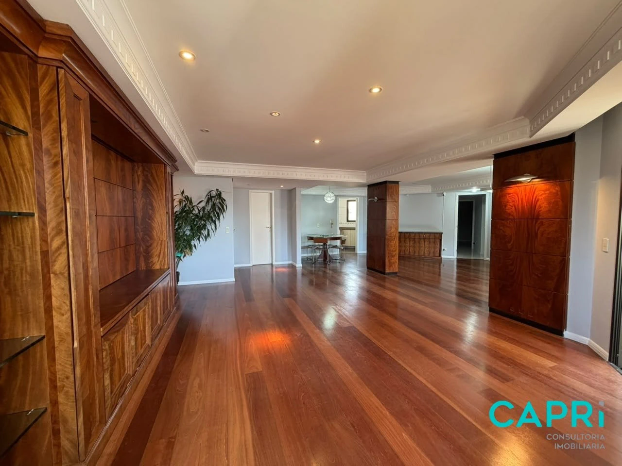 217 m² apartment with a private pool and a washing machine — photo 3