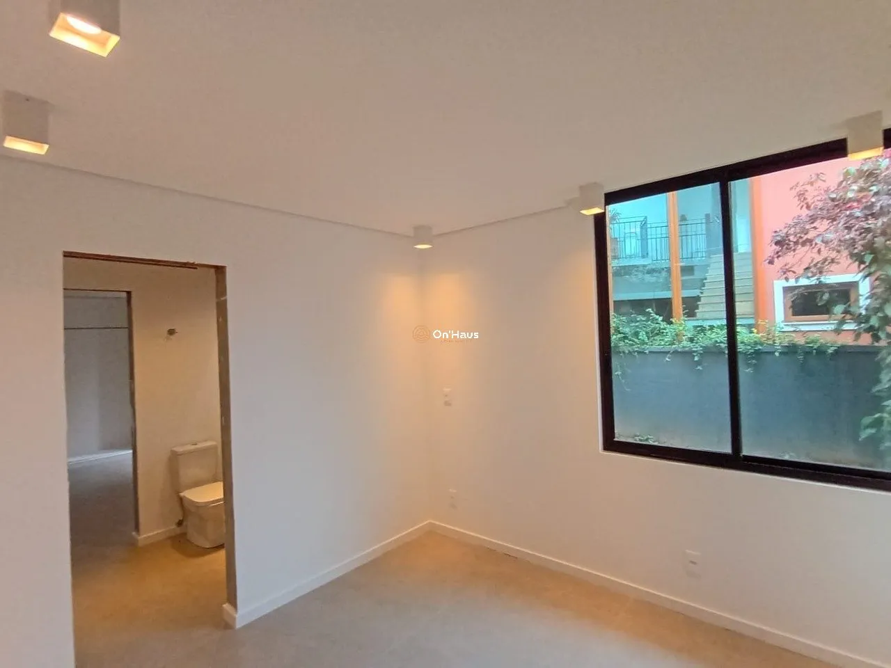 Rental house with 6 en-suite bedrooms and 513 m² — photo 38