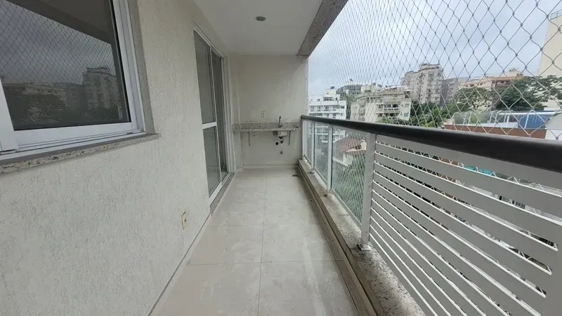 3-bedroom apartment with open-plan kitchen and pets — photo 11