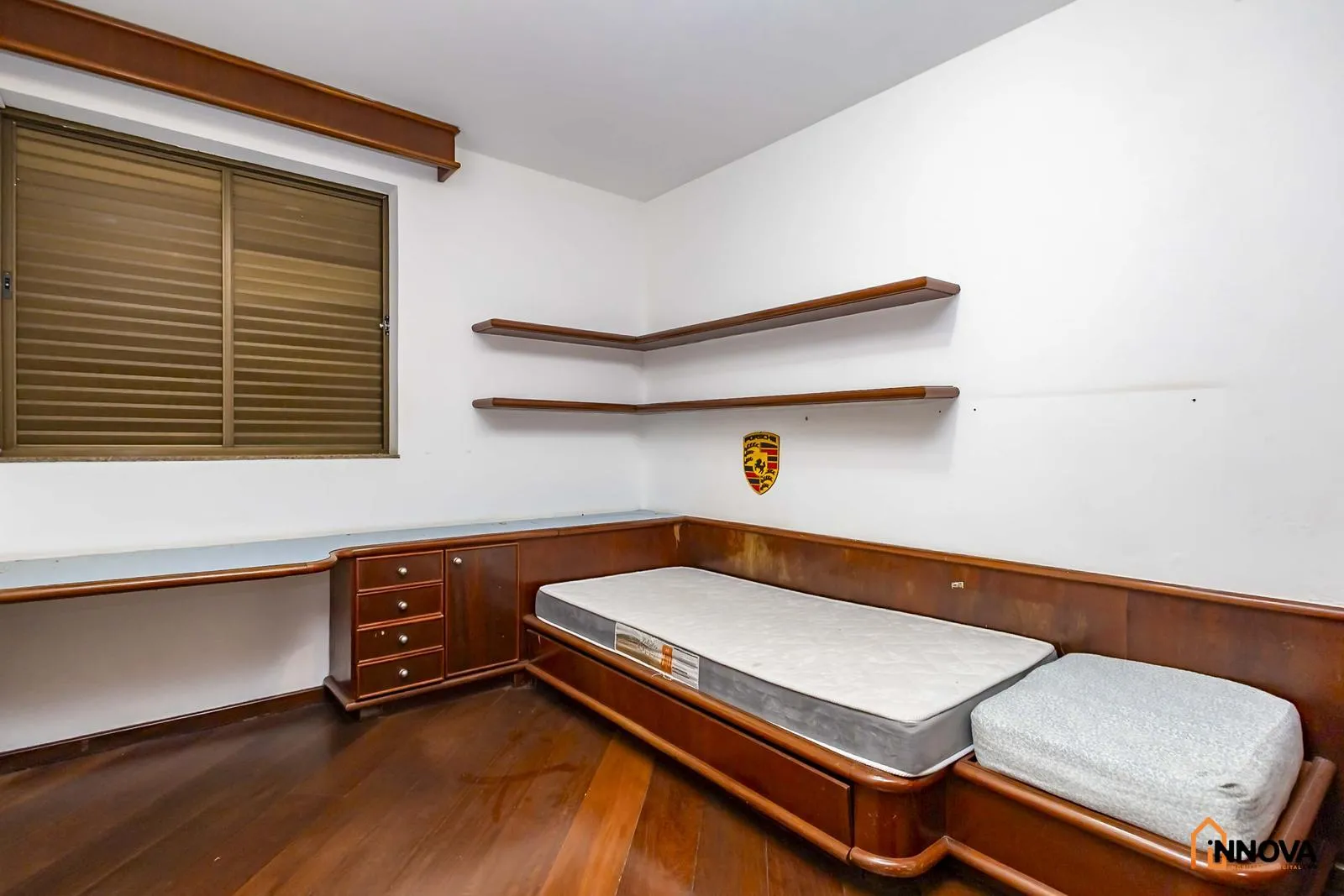 House with 5 bedrooms, 10 bathrooms, 5 parking spaces — photo 21
