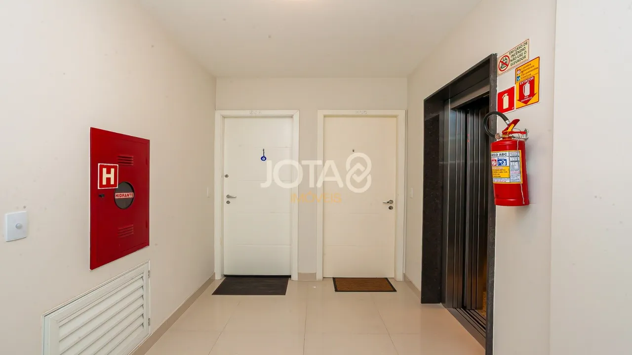 Furnished apartment with 131 m², 2 bedrooms and 3 baths — photo 20
