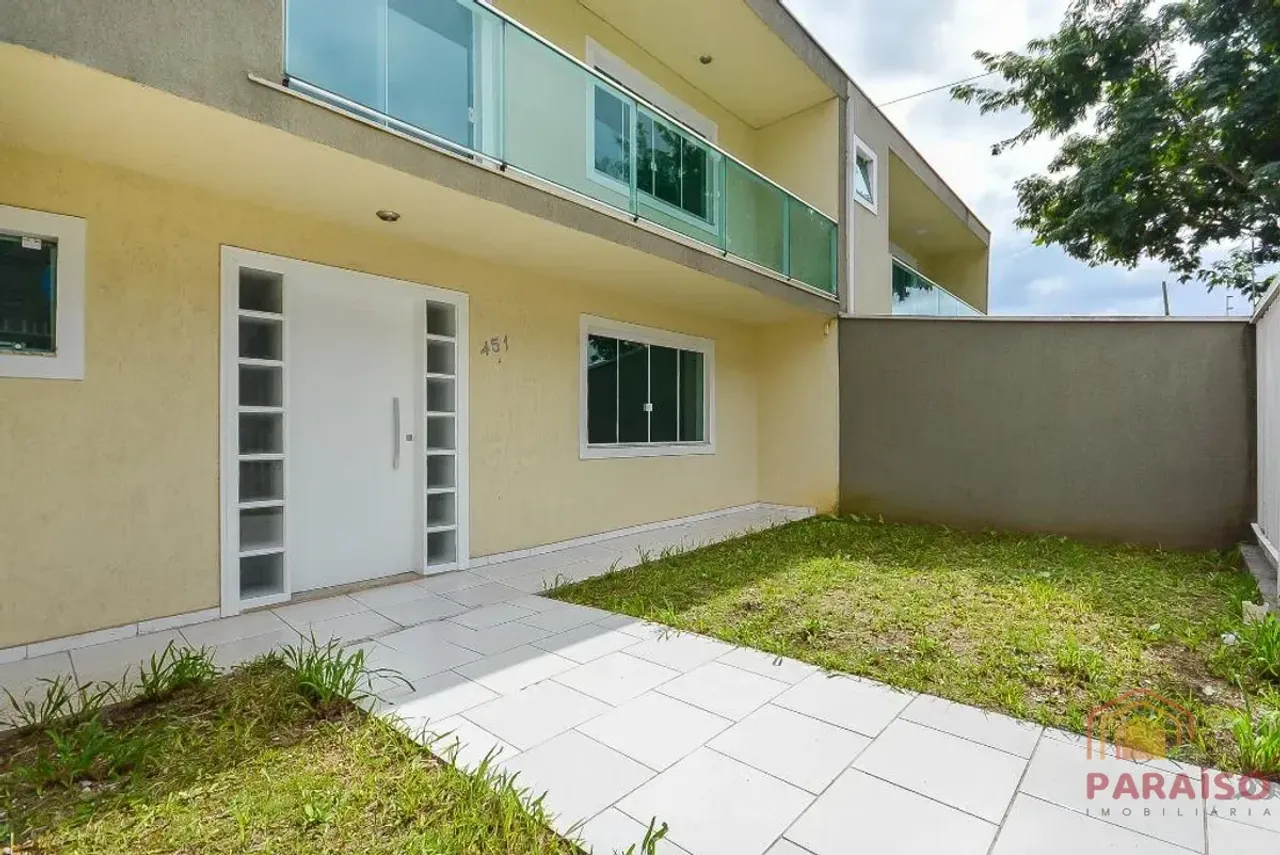 House with 3 bedrooms, balcony and 3 parking spaces — photo 2