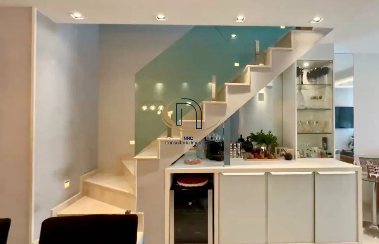 Apartment with 3 bedrooms, 5 bathrooms and 2 parking spots — photo 10