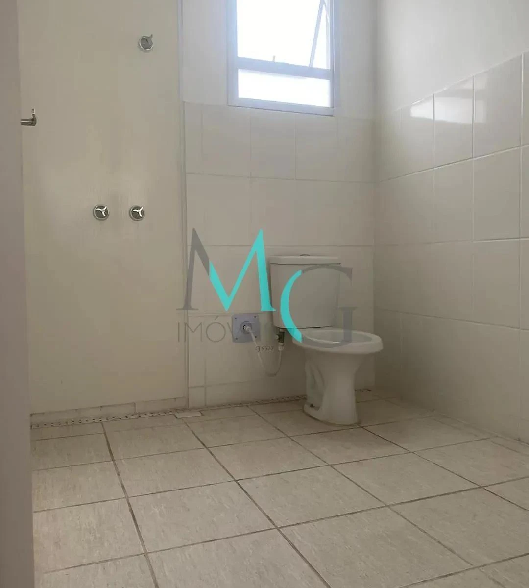 Apartment with 2 bedrooms and a separate fitted kitchen — photo 4