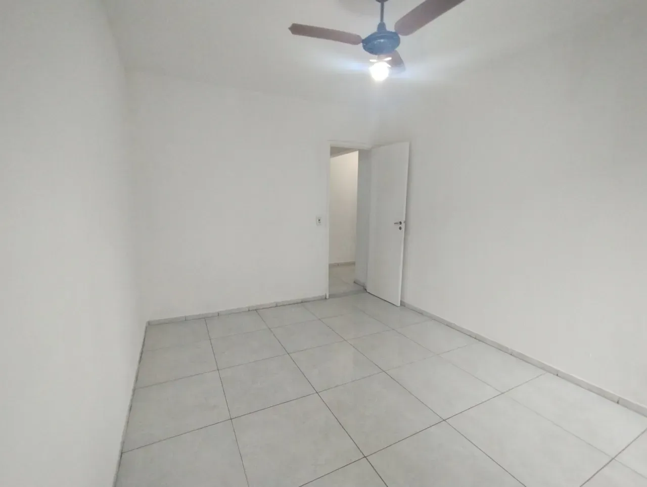1-bedroom apartment on the 1st floor with separate kitchen — photo 4