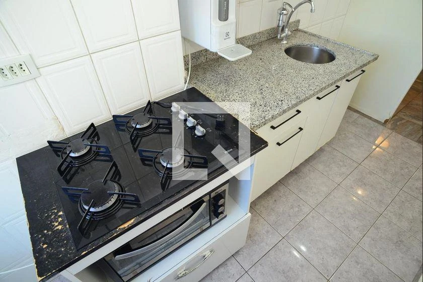 82 m² rental apartment with 2 bedrooms and enclosed balcony — photo 38