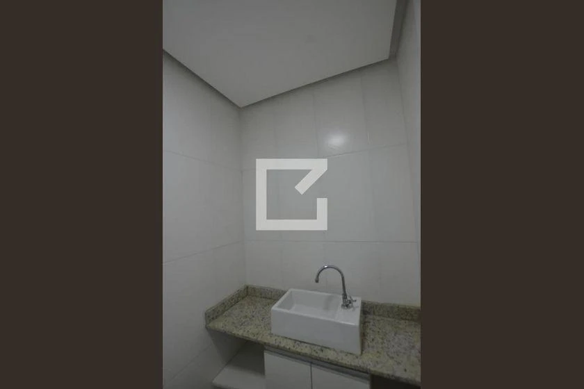 4-bedroom apartment in a building with a gym — photo 32